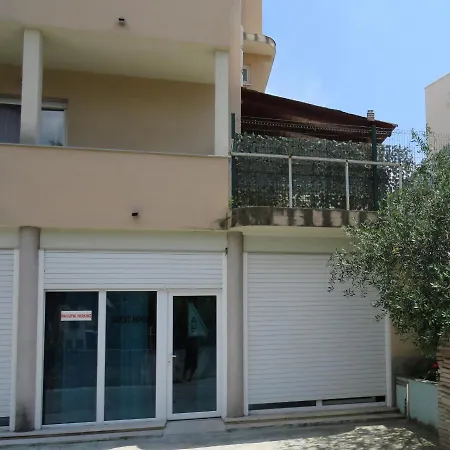 1-2 Apartment *